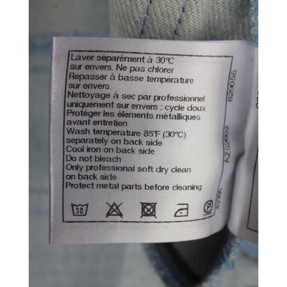 Chanel Colorblock Button-Detail Shorts in Light Blue Cotton - Picture 4 of 5